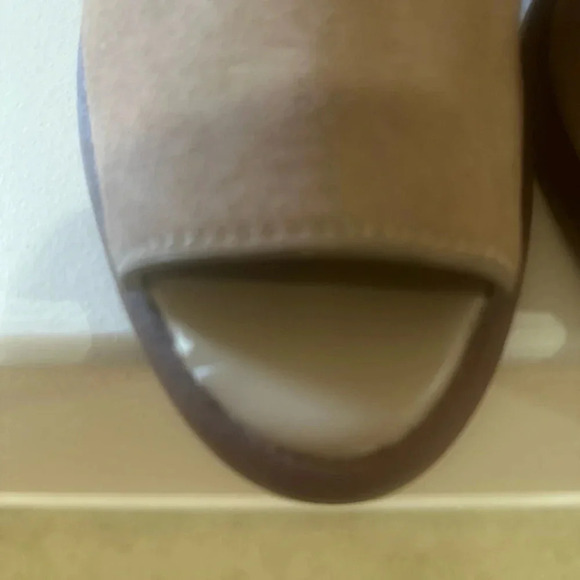 Women’s Kelsi Dagger Brooklyn Milton Suede Blocked Heeled Booties. Size 10. - Picture 4 of 14